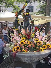 Brunnenfest 2018 auf dem Viktualienmarkt am 03. August 2018 (©foto: Martin Schmitz)